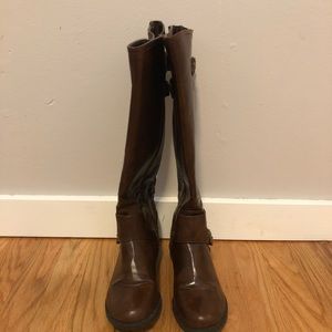 Tall brown g by guess boots
